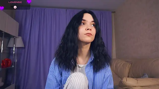 LorrieWilcinski's cam snapshot