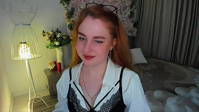 AirySilhouette's cam snapshot