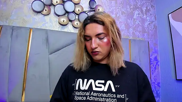 TomLondon_ live sex cam