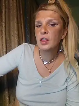 TsPostophere live sex cam