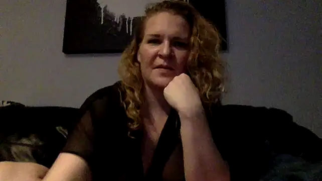 Dinslavnu live sex cam