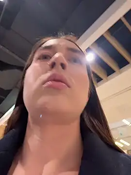 Holly_Play live sex cam