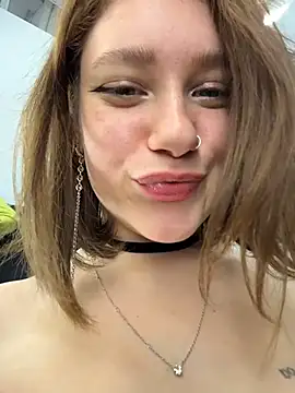 lucy-joy live sex cam