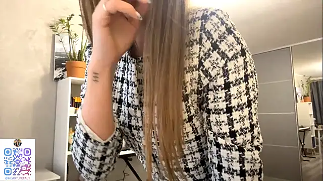 mona_star live sex cam