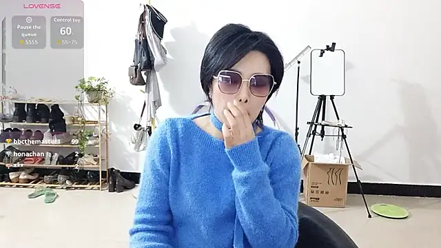 adele8731's cam snapshot