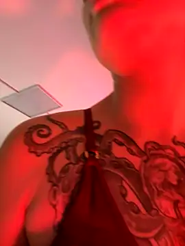 TeaseKitten live sex cam