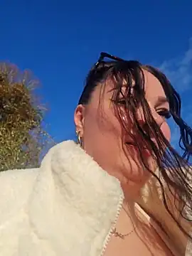 BaddieBellaUK's cam snapshot