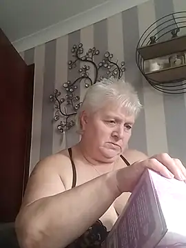 Babswithbigbaps's cam snapshot