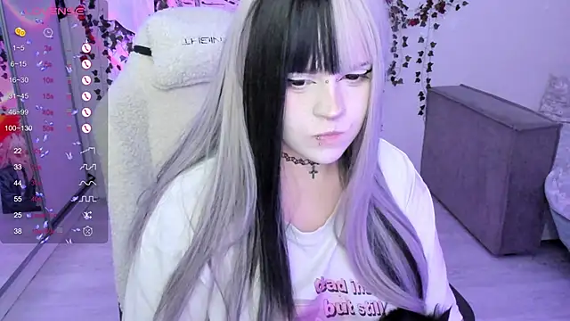 SelenaCute's cam snapshot