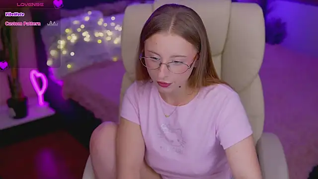 SilverrMoon live sex cam