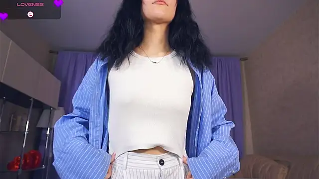 LorrieWilcinski's cam snapshot