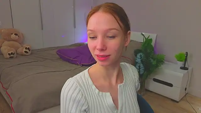 LilyPoetry_'s cam snapshot