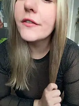 miss_pixie69X's cam snapshot