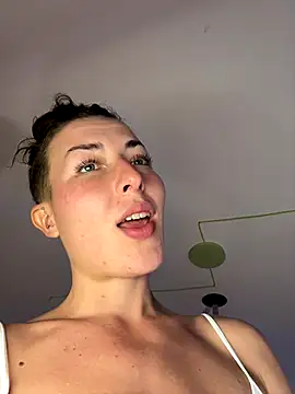 _ExoticGirl's cam snapshot