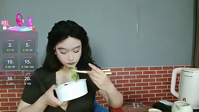 sallybing's cam snapshot