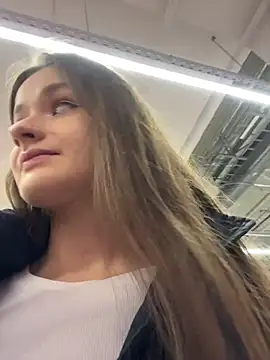 KittyQueeny live sex cam