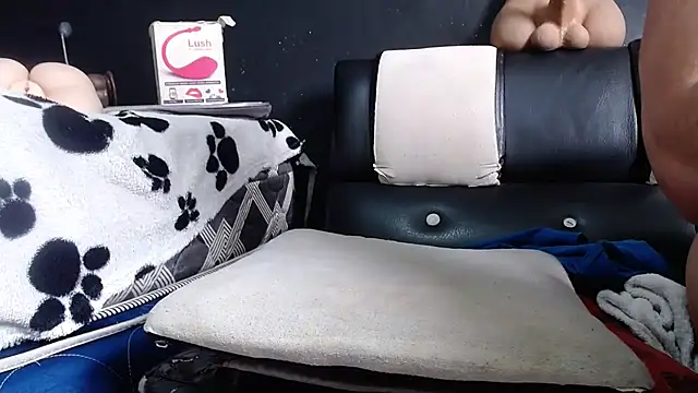 ethasteban27 live sex cam