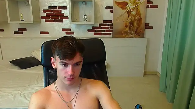 BradyFlint live sex cam