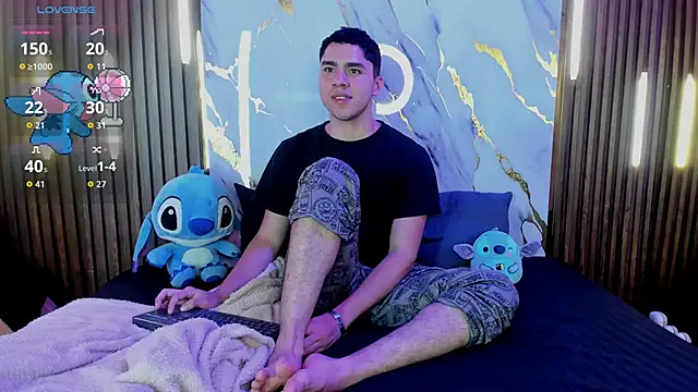 LiamNovak live sex cam