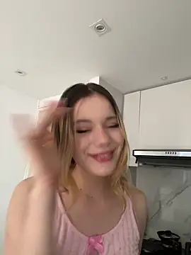 NicoleCut live sex cam