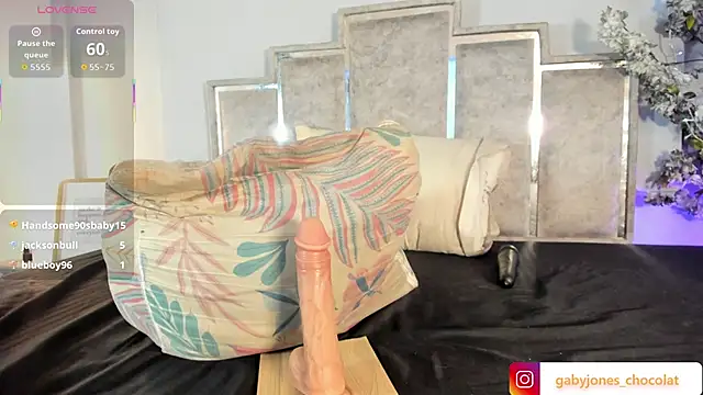 GabyyJones live sex cam