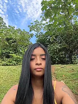 Laura_fernandezII live sex cam