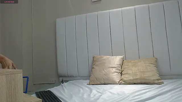 aisha_zariah's cam snapshot