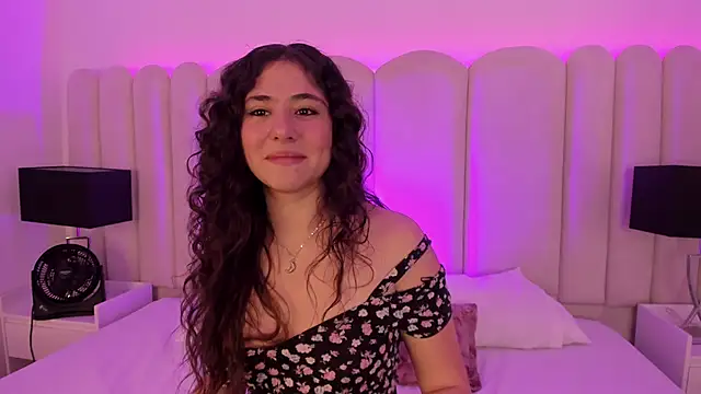 Emmalorez__'s cam snapshot