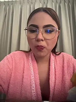 Beella1_ live sex cam