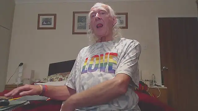 WaverlyKernow live sex cam