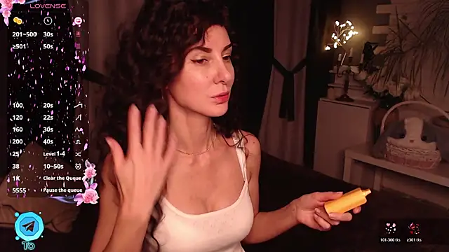 AuroraGreys's cam snapshot