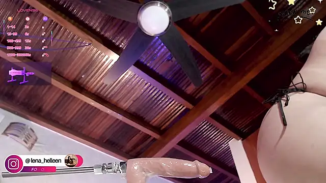 Lena_helleen live sex cam