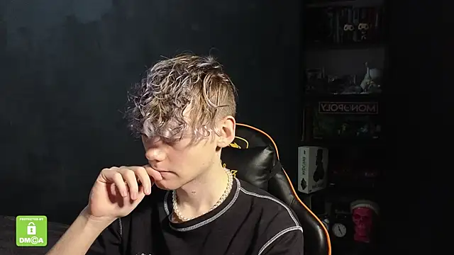 Keytaro live sex cam