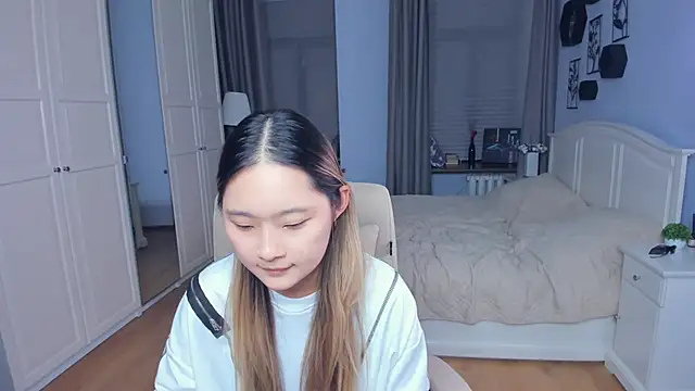 JadaShires live sex cam