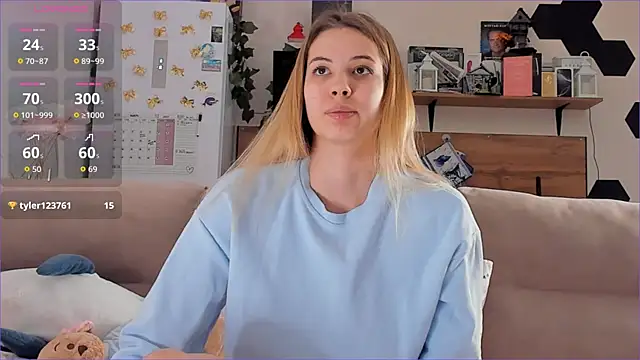 Girl_alone_home live sex cam