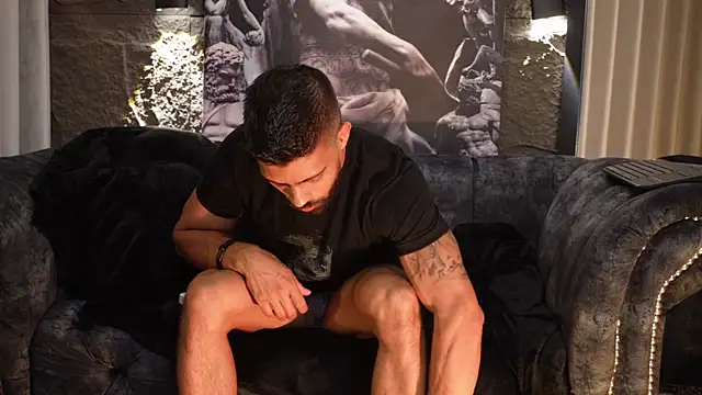 DannSaenz live sex cam