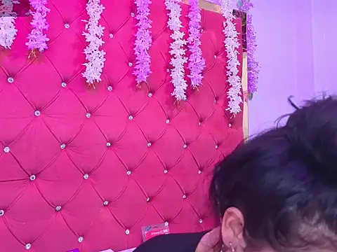 Nanis_James15's cam snapshot