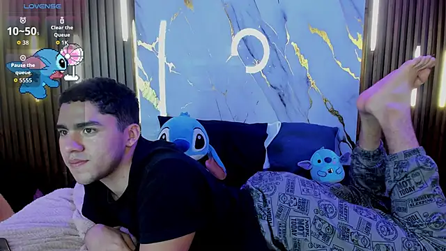 LiamNovak live sex cam