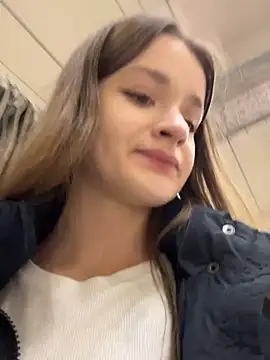 KittyQueeny live sex cam