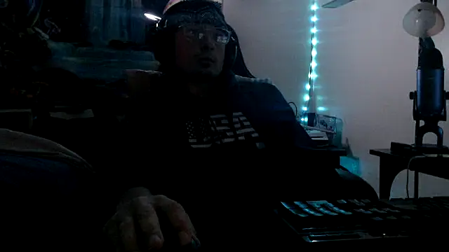 YoBlezz live sex cam