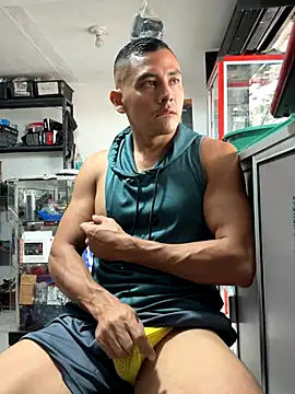 Paul22cm- live sex cam