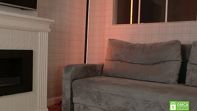 WelliCaren live sex cam