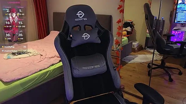 Lori_Myaf live sex cam