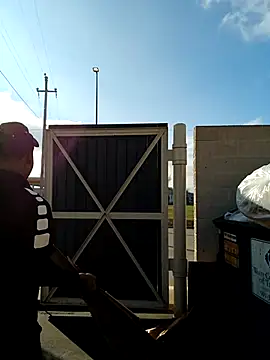 Dropdingo live sex cam