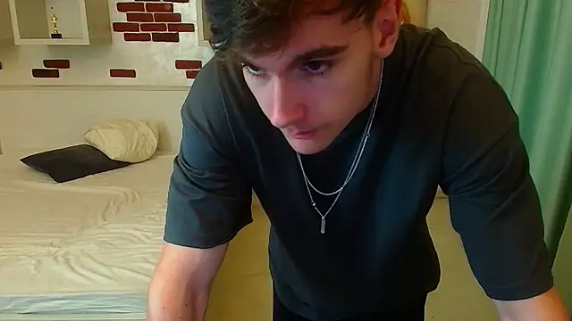 BradyFlint live sex cam