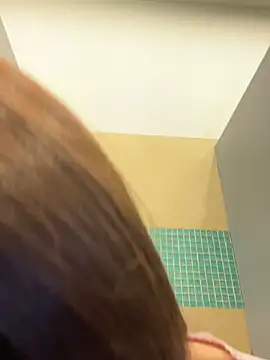 Holly_Play live sex cam