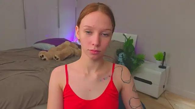 LilyPoetry_'s cam snapshot