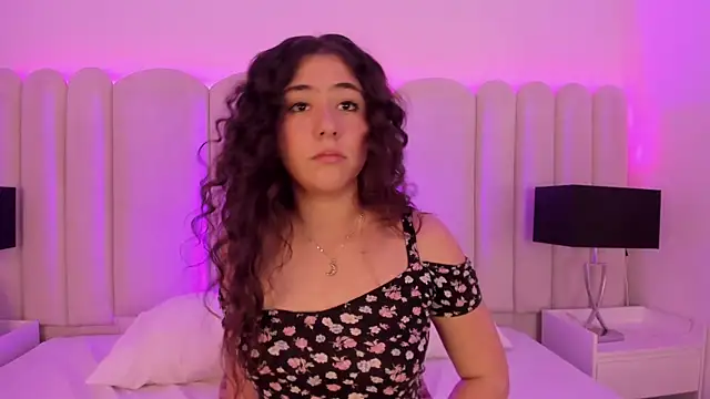 Emmalorez__'s cam snapshot