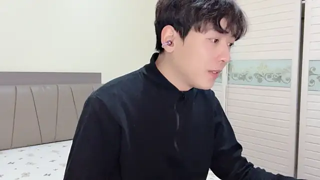 xiaoxiao1025 live sex cam