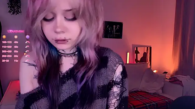 Lollyshy's cam snapshot